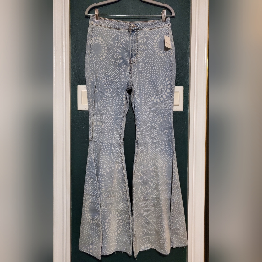 Free People Just Float On Jeans - Picture 6 of 10